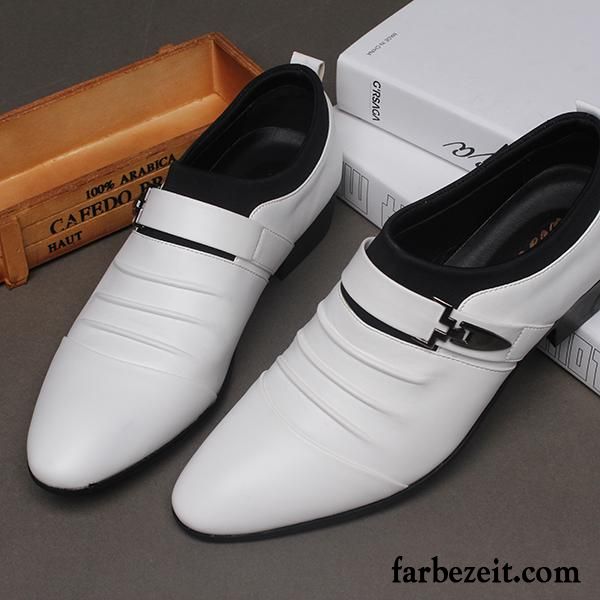 Anzug Schuhe Herren Schwarz Spitze Schnürung Trend Lederschue Jugend Winter England Schüler Casual Schuhe Verkaufen